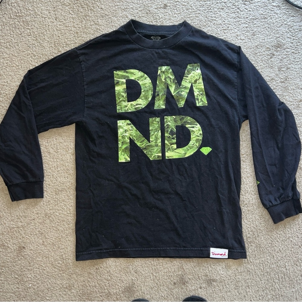 Boys M Diamond Supply Co. long sleeve shirt